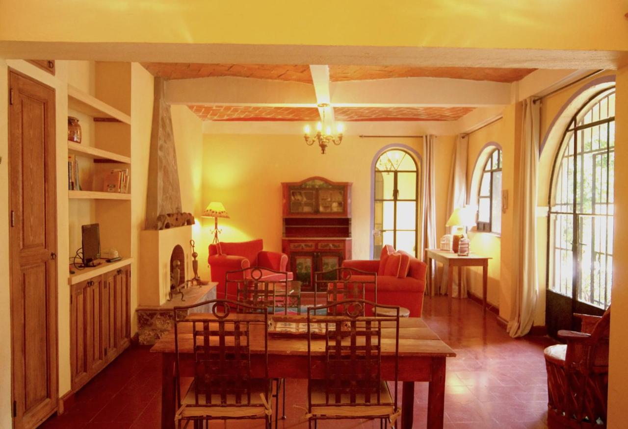 산미겔데아옌데 Casa De La Noche B&B 외부 사진