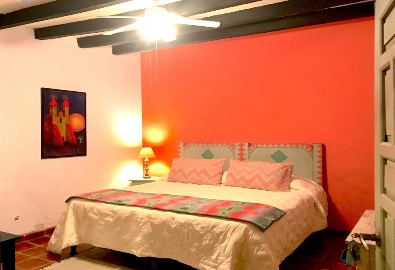 산미겔데아옌데 Casa De La Noche B&B 외부 사진