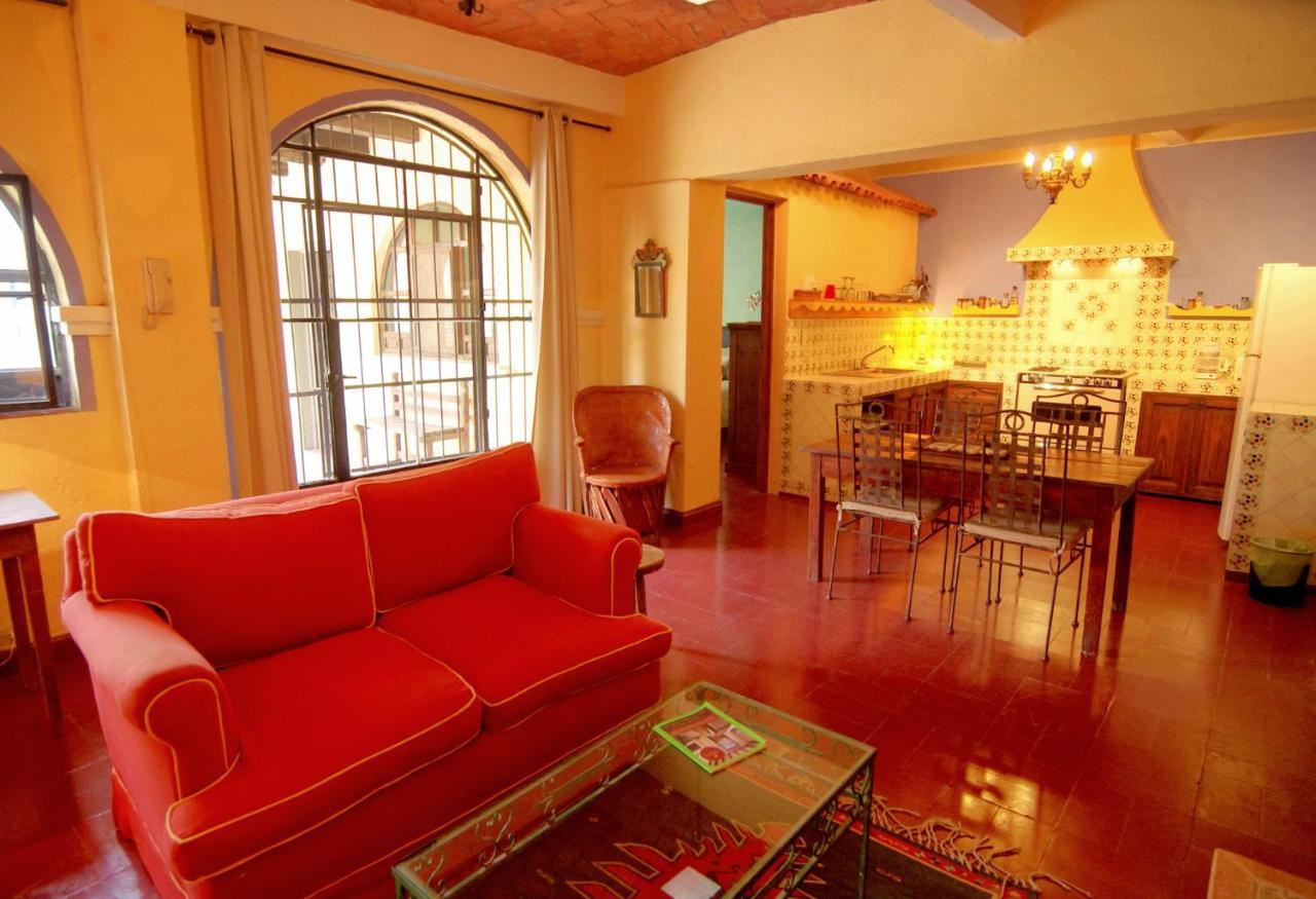 산미겔데아옌데 Casa De La Noche B&B 외부 사진